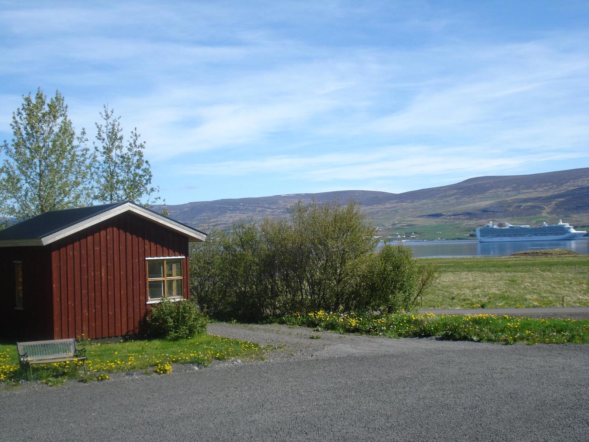 Guesthouse Petursborg Akureyri Exterior foto
